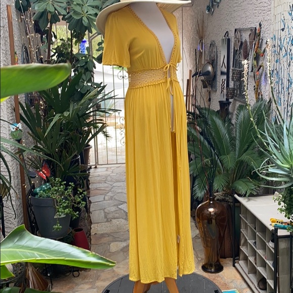 Other - 💛💛Cover-up💛💛